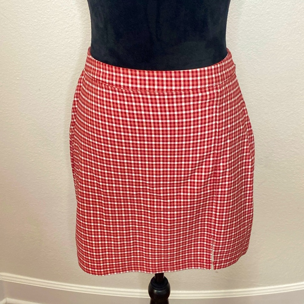 NWT Hollister red checked zip up skirt